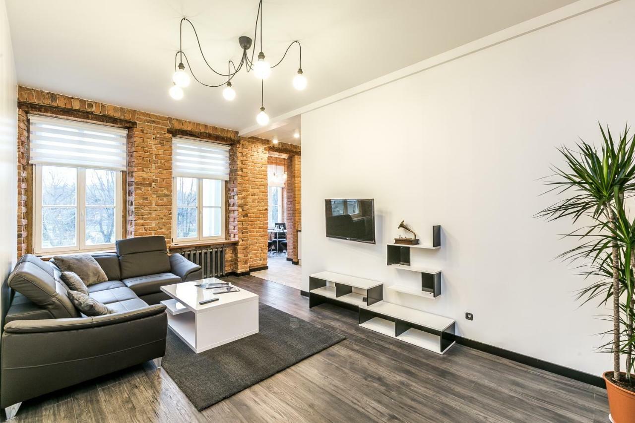 Merkela Design Apartment With Park View Riga Exteriör bild